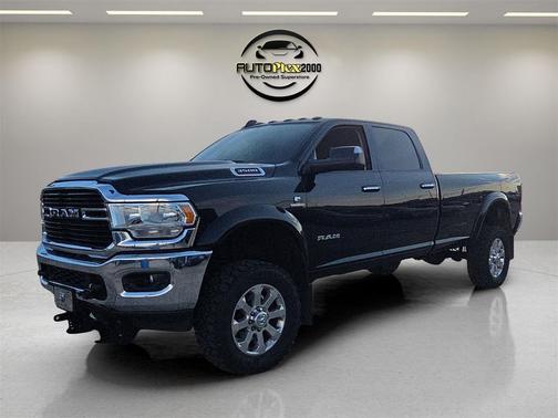 2019 RAM 3500 Big Horn Crew Cab 4x4 8' Box