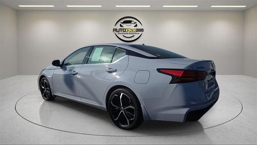 2025 Nissan Altima SR FWD