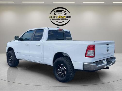 Bright White Clearcoat 2022 RAM 1500 Big Horn/Lone Star