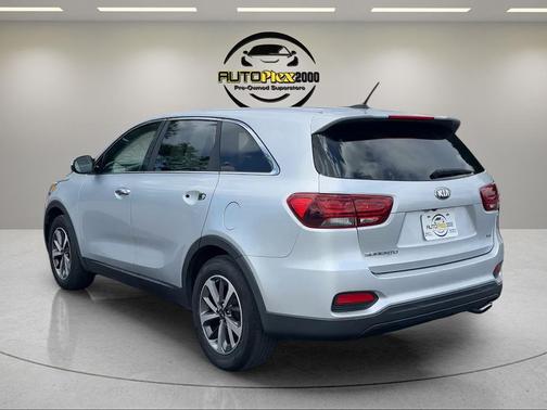 Sparkling Silver 2020 Kia Sorento LX