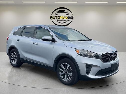 Sparkling Silver 2020 Kia Sorento LX