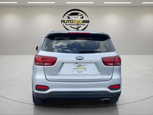 Sparkling Silver 2020 Kia Sorento LX