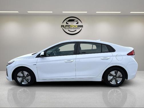 Ceramic White 2018 Hyundai IONIQ Hybrid Blue