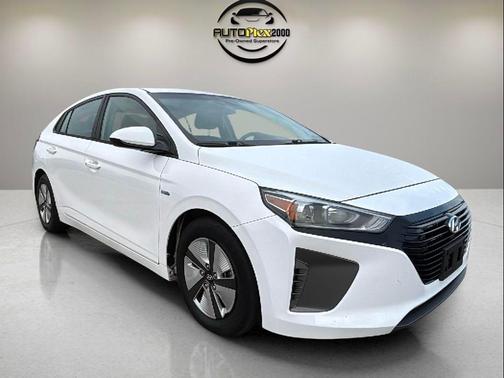 Ceramic White 2018 Hyundai IONIQ Hybrid Blue