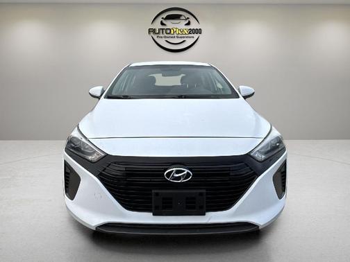 Ceramic White 2018 Hyundai IONIQ Hybrid Blue