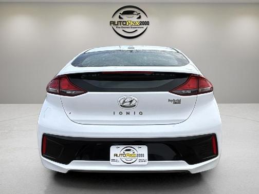 Ceramic White 2018 Hyundai IONIQ Hybrid Blue