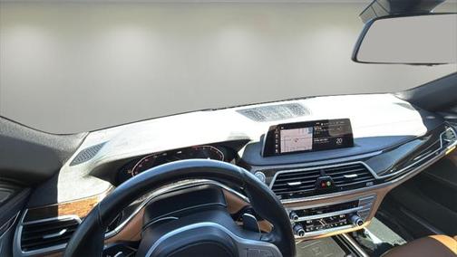 2020 BMW 740 740i