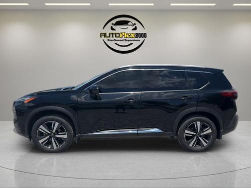 Super Black 2023 Nissan Rogue Platinum