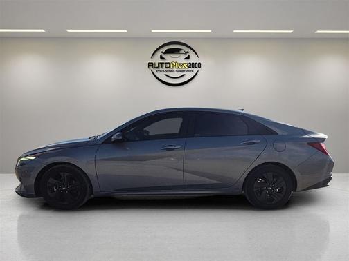 2021 Hyundai ELANTRA SEL