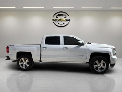 2017 Chevrolet Silverado 1500 2LT