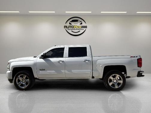 2017 Chevrolet Silverado 1500 2LT