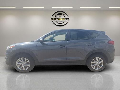 2021 Hyundai TUCSON SE