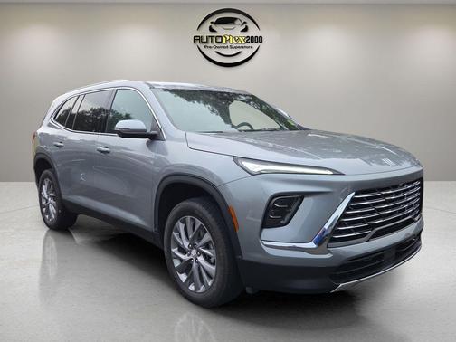 2025 Buick Enclave Preferred FWD