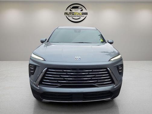 2025 Buick Enclave Preferred FWD