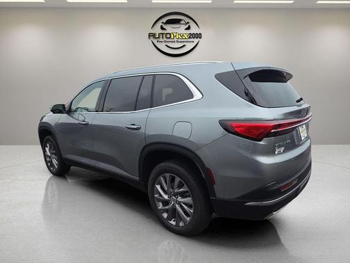 2025 Buick Enclave Preferred FWD