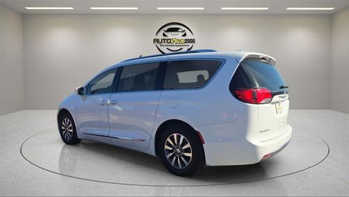 2020 Chrysler Pacifica Touring-L Plus