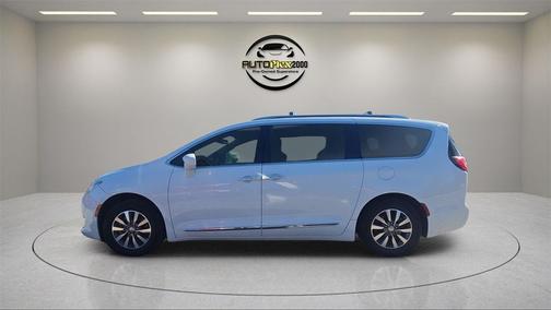 2020 Chrysler Pacifica Touring-L Plus