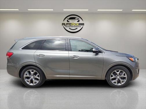 2016 Kia Sorento SX