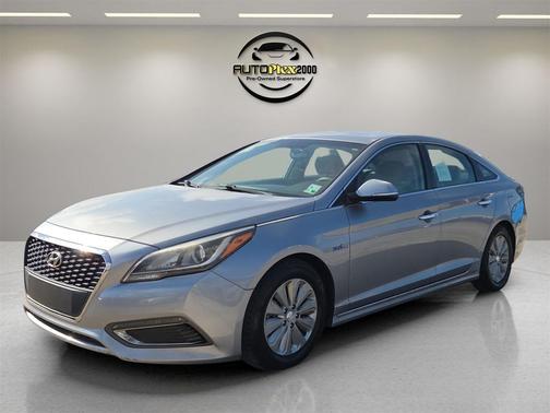 2016 Hyundai SONATA Hybrid SE