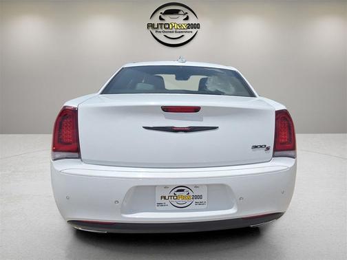 2021 Chrysler 300 S