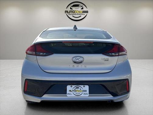 2018 Hyundai IONIQ Hybrid Blue