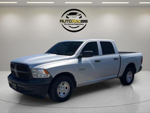 Bright Silver Metallic Clearcoat 2017 RAM 1500 Tradesman