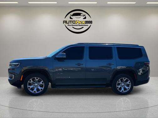 Baltic Gray Metallic Clearcoat 2022 Jeep Wagoneer Series II 4x4