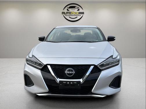 2023 Nissan Maxima SV Xtronic CVT