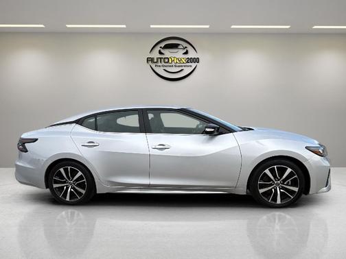 2023 Nissan Maxima SV Xtronic CVT