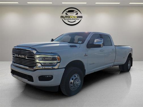 2023 RAM 3500 Laramie Crew Cab 4x4 8' Box