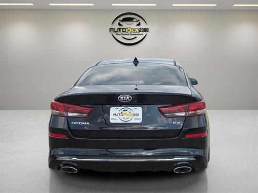 2019 Kia Optima EX