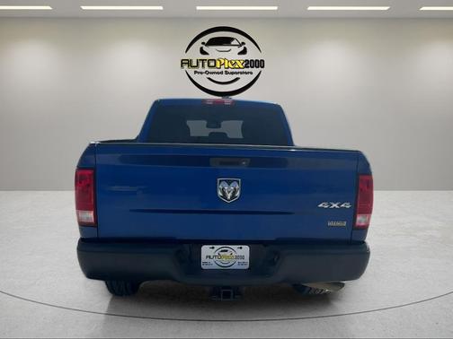 Blue Streak Pearlcoat 2016 RAM 1500 Tradesman