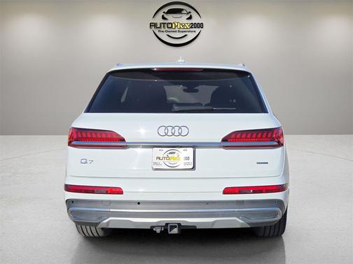 2020 Audi Q7 55 Premium Plus