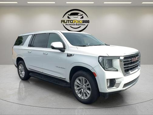 Summit White 2023 GMC Yukon XL SLT