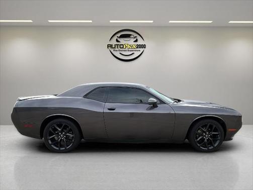 2022 Dodge Challenger SXT