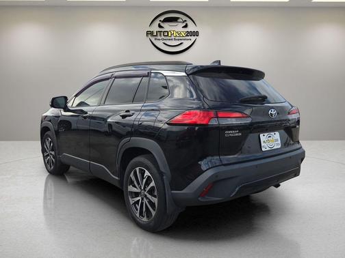 2022 Toyota Corolla Cross XLE