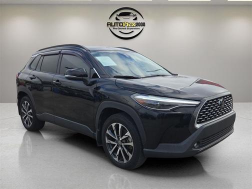 2022 Toyota Corolla Cross XLE