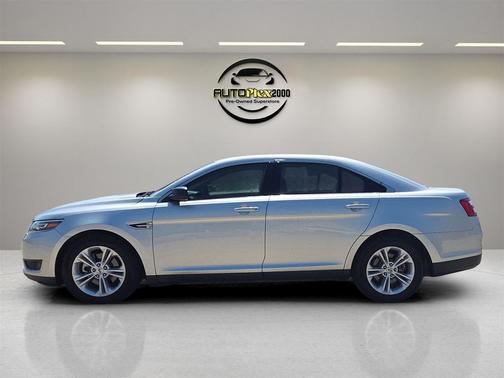 2018 Ford Taurus SE