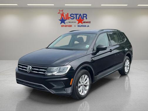 Pearl Metallic 2018 Volkswagen Tiguan 2.0T S 4MOTION