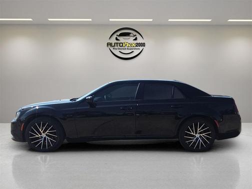 2018 Chrysler 300 S