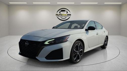 2024 Nissan Altima SR FWD