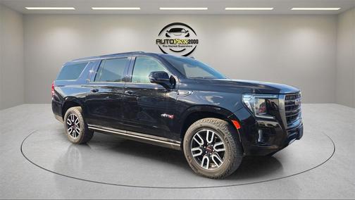 2021 GMC Yukon XL 4WD AT4