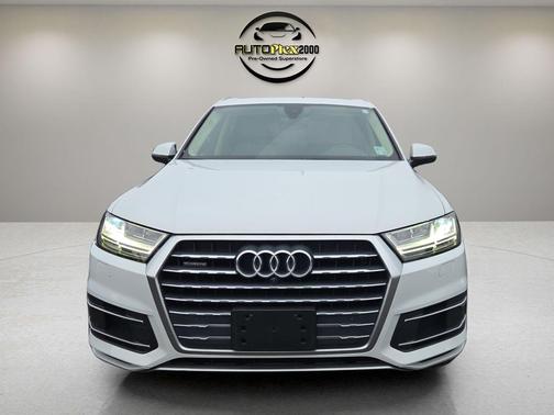 2019 Audi Q7 45 Premium Plus