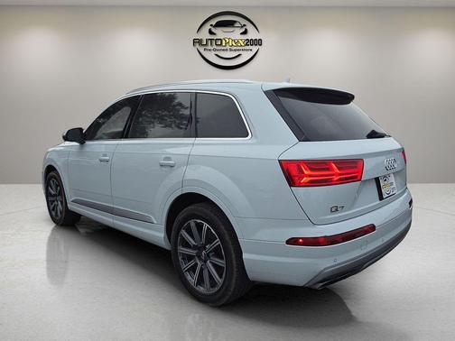 2019 Audi Q7 45 Premium Plus