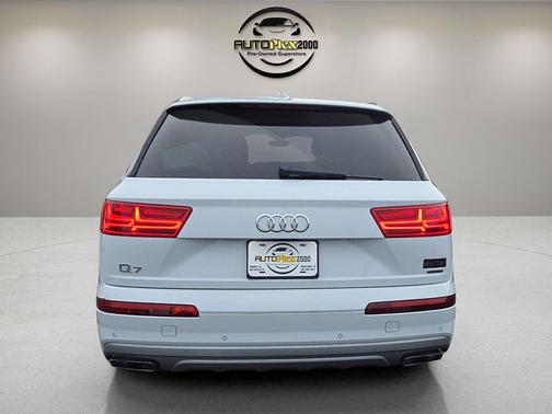 2019 Audi Q7 45 Premium Plus