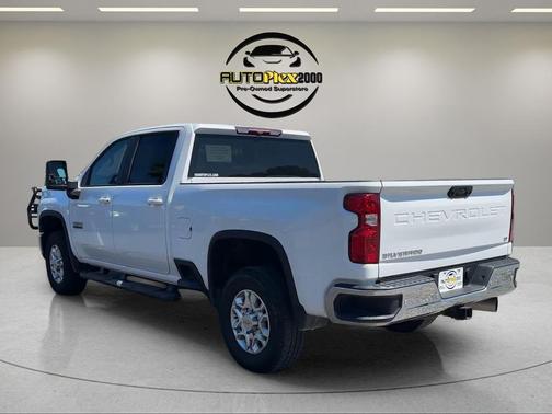 Summit White 2024 Chevrolet Silverado 2500 LT