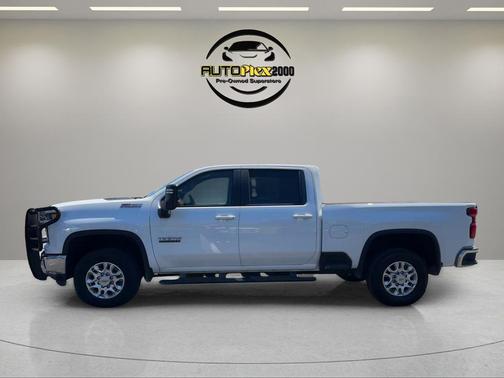 Summit White 2024 Chevrolet Silverado 2500 LT