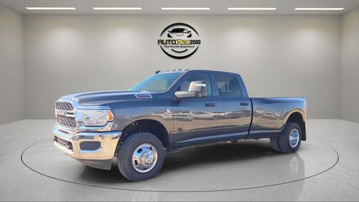 2024 RAM 3500 Tradesman Crew Cab 4x4 8' Box