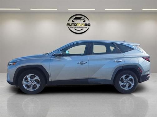 2022 Hyundai TUCSON SE