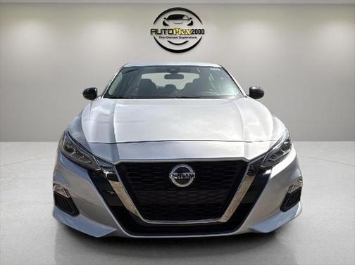 2021 Nissan Altima SR FWD